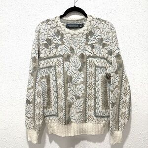 Crossing's vintage Women's Gray and Cream Sweater M